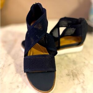 NWOT Easy Spirit Witney Sandals Sz 7